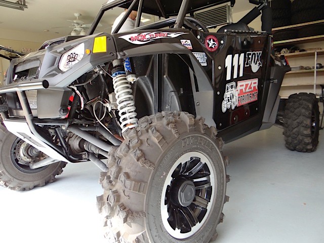 2.5 PODIUM-X W/Bottom-Out Control | články Quadmania.cz